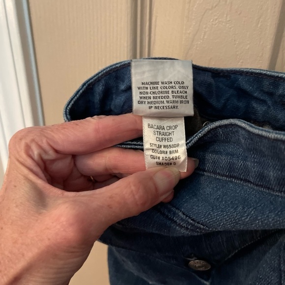 Hudson Bacara Crop Straight Cuffed medium wash jeans. - Picture 4 of 10